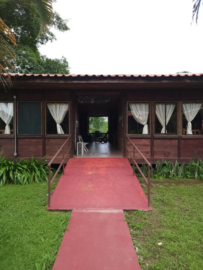 Hotel Canto De Ballenas Увита Екстериор снимка