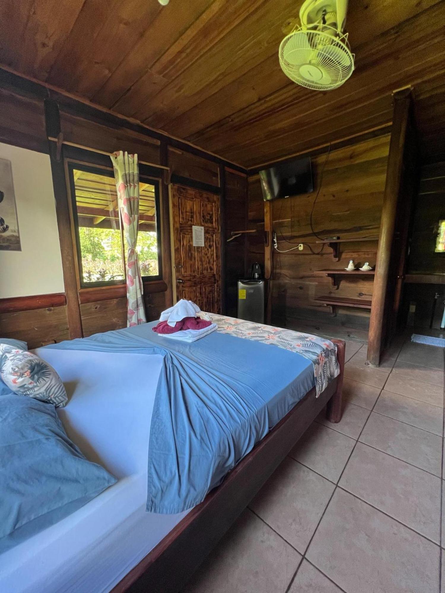 Hotel Canto De Ballenas Увита Екстериор снимка
